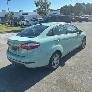 2017 FORD FIESTA SE — фото 8