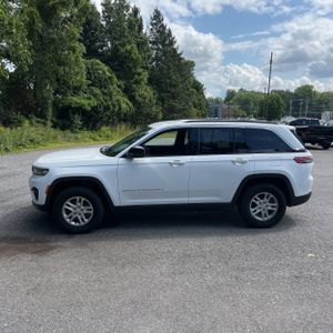 2024 JEEP GRAND CHEROKEE LAREDO 照片 3