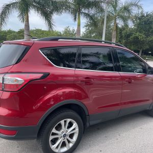 صورة 9 لـ 2018 FORD ESCAPE SE
