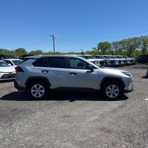 TOYOTA RAV4 - 10