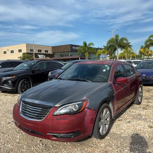 صورة 1 لـ 2013 Chrysler 200 LX