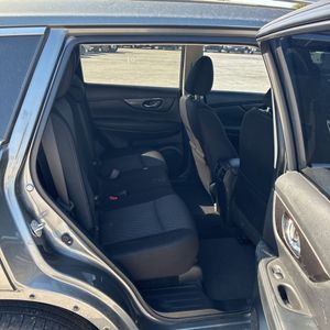 2019 Nissan ROGUE SV — миниатюра 35