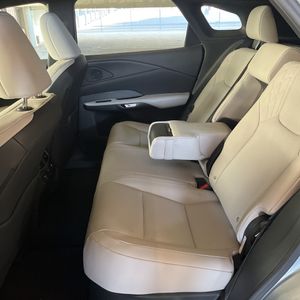 صورة مصغرة 32 لـ 2023 Lexus RX 350 PREMIUM