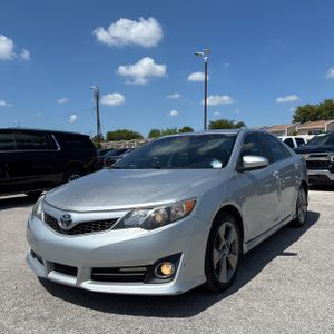 TOYOTA CAMRY - 1