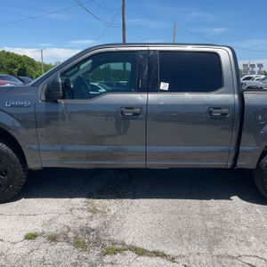 FORD F-150 XLT - 4