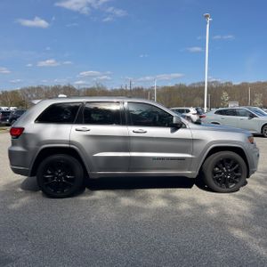JEEP GRAND CHEROKEE ALTITUDE - 10