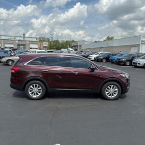 KIA SORENTO LX V6 - 10