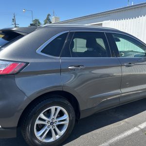 FORD EDGE SEL - 9