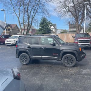 JEEP RENEGADE TRAILHAWK - 10