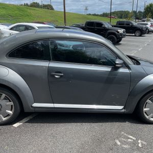 2012 Volkswagen BEETLE 2.5L PZEV — миниатюра 11