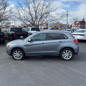 MITSUBISHI OUTLANDER SPORT ES - 3