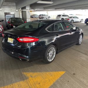 FORD FUSION SE - 8