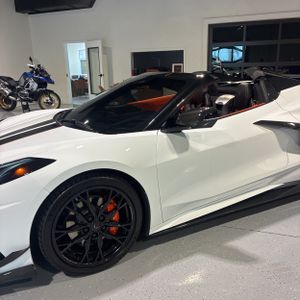 CHEVROLET CORVETTE STINGRAY - 2