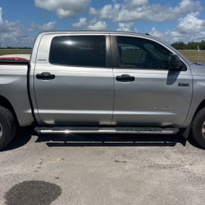 2019 Toyota TUNDRA LIMITED photo 11