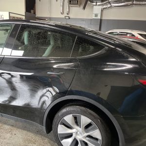 TESLA MODEL Y LONG RANGE - 6