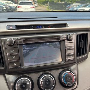 2015 Toyota RAV4 LE 照片 37