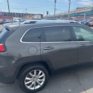 JEEP CHEROKEE LIMITED - 9