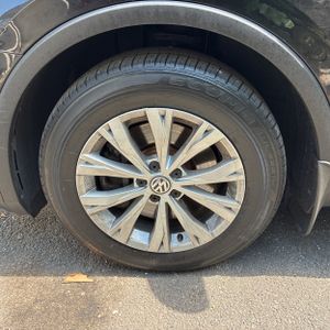 صورة مصغرة 17 لـ 2018 Volkswagen TIGUAN 2.0T SE 4MOTION