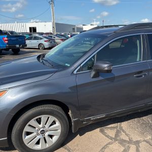 صورة 2 لـ 2015 Subaru OUTBACK 2.5I PREMIUM