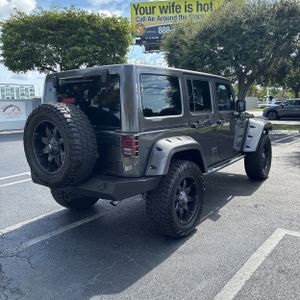 2017 JEEP WRANGLER UNLIMITED SAHARA — фото 8