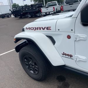 صورة مصغرة 23 لـ 2021 JEEP GLADIATOR MOJAVE
