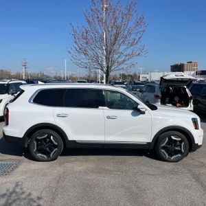 KIA TELLURIDE - 10