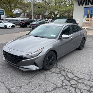 HYUNDAI ELANTRA SEL - 1