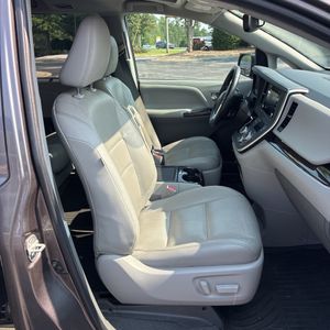 2020 Toyota SIENNA XLE 8-PASSENGER thumbnail 33