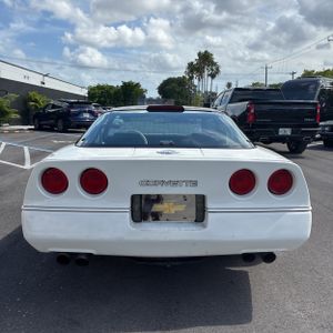 CHEVROLET CORVETTE BASE - 7