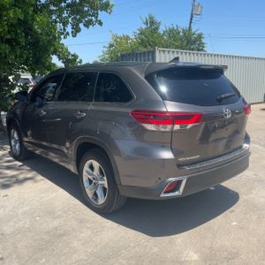 صورة 5 لـ 2017 Toyota HIGHLANDER LIMITED