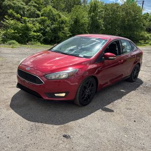 FORD FOCUS SE - 1