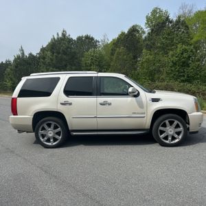 CADILLAC ESCALADE LUXURY - 10