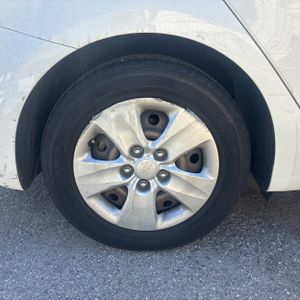 صورة مصغرة 18 لـ 2017 KIA FORTE LX