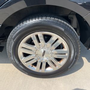 2014 Lincoln NAVIGATOR BASE — миниатюра 18
