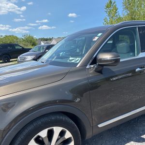 صورة 2 لـ 2020 KIA TELLURIDE S
