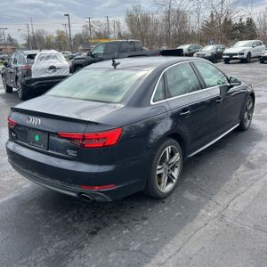 AUDI A4 2.0T PREMIUM - 8