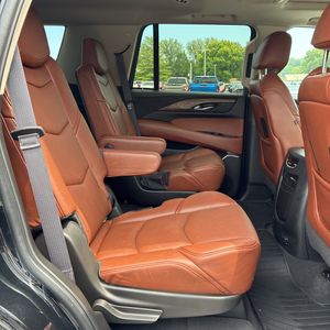 2015 Cadillac ESCALADE LUXURY — фото 34