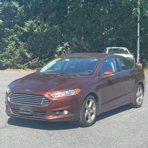 FORD FUSION SE - 1
