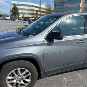 CHEVROLET TRAVERSE LS - 2