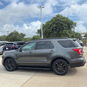 FORD EXPLORER XLT - 3