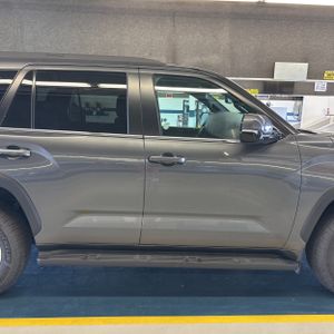 صورة مصغرة 11 لـ 2026 Toyota SEQUOIA SR5