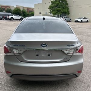 HYUNDAI SONATA HYBRID LIMITED - 7