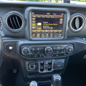 2019 JEEP WRANGLER UNLIMITED SAHARA — миниатюра 36