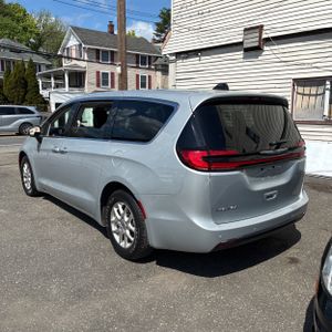 CHRYSLER PACIFICA TOURING L - 5