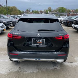 MERCEDES-BENZ GLA - 7