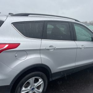 FORD ESCAPE SE - 9
