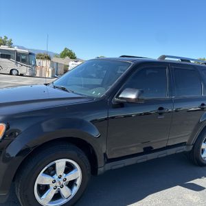 FORD ESCAPE LIMITED - 2