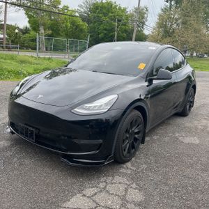 TESLA MODEL Y LONG RANGE - 1