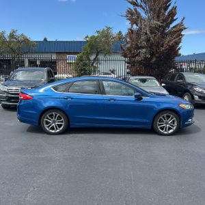 FORD FUSION SE - 10