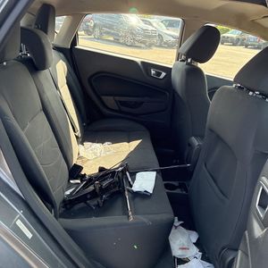 صورة مصغرة 35 لـ 2014 FORD FIESTA SE